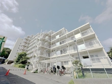 【神奈川県/横浜市戸塚区戸塚町】パイロットハウスサン戸塚 外観
