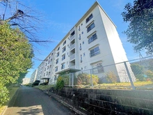【神奈川県/横浜市港南区港南台】港南台めじろ団地 48号棟 外観