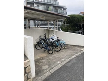 【大阪府/吹田市五月が丘東】ローズコーポ千里 C棟 駐輪場