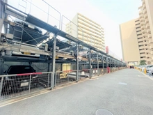 【大阪府/吹田市江の木町】プラウド江坂 ビューコート 駐車場
