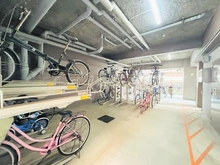 【大阪府/大阪市淀川区西中島】セントラル新大阪 駐輪場