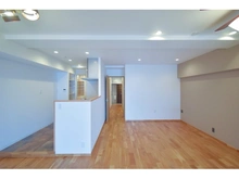 【大阪府/吹田市豊津町】ライオンズマンション第六江坂 リビング・ダイニング
