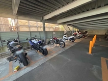 【兵庫県/西宮市段上町】ディーレスティア西宮仁川 バイク置場