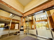 【兵庫県/西宮市甲子園九番町】ロイヤルアーク甲子園フローレス エントランス