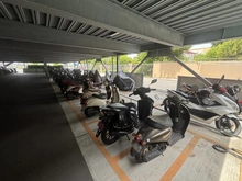 【兵庫県/西宮市甲子園九番町】ロイヤルアーク甲子園フローレス バイク置場