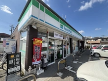 【兵庫県/西宮市神園町】夙川苦楽園口レジデンス ファミリーマート西宮獅子ヶ口店（現地より約60m）