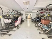【神奈川県/横浜市青葉区藤が丘】リストレジデンス藤が丘フィオーレ フロントレジデンス 駐輪場