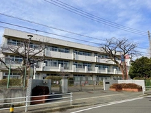 【神奈川県/横浜市緑区長津田みなみ台】プリマシティ D棟 いぶき野小学校（現地より約900m）