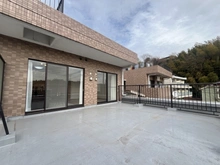 【神奈川県/横浜市南区六ツ川】サウスヒルズ横浜弘明寺 ルーフバルコニー