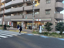 【東京都/文京区小石川】ザ・パークハウス小石川春日 セブンイレブン文京小石川四丁目店（現地より約20m）