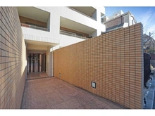 【東京都/渋谷区西原】エスタードヒルズ代々木西原 敷地内