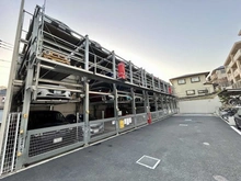 【神奈川県/横浜市保土ケ谷区峰沢町】ヴェレーナ横浜三ツ沢 駐車場