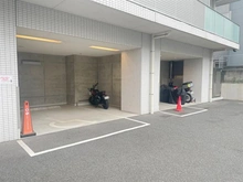【東京都/港区芝】コンシェリア芝公園　MASTER’S　VILLA 駐車場