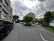 【埼玉県/志木市館】志木ニュータウン南の森弐番街 7号棟 駐車場