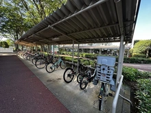 【埼玉県/志木市館】志木ニュータウン中央の森弐番街 4号棟 駐輪場