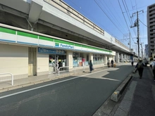 【埼玉県/朝霞市西弁財】レクセルガーデン朝霞台 ファミリーマート朝霞東弁財一丁目店（現地より約310m）