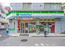 【東京都/足立区大谷田】ボナハイツ中川 A棟 ファミリーマート 大谷田三丁目店（現地より約480m）