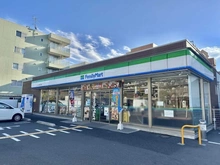 【埼玉県/さいたま市中央区鈴谷】コープ野村クローバーシティ与野四番館 ファミリーマートさいたま鈴谷四丁目店（現地より約110m）