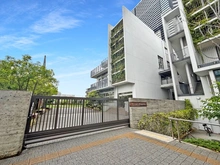 【東京都/江東区豊洲】ベイズ　タワー＆ガーデン 江東区立豊洲西小学校（現地より約690m）