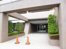 【神奈川県/横浜市鶴見区鶴見】グランデマール鶴見 アプローチ