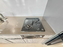 【神奈川県/川崎市川崎区大師本町】ベルジェンド川崎MIYABIテラス キッチン：コンロ