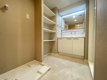 【神奈川県/横浜市鶴見区市場上町】オーベル横浜鶴見 洗面所