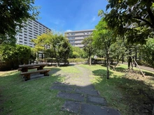 【神奈川県/横浜市鶴見区市場上町】オーベル横浜鶴見 中庭