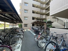 【神奈川県/横浜市鶴見区市場上町】オーベル横浜鶴見 駐輪場