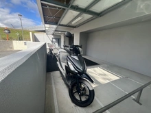 【大阪府/枚方市樋之上町】レ・ジェイド樟葉 バイク置場
