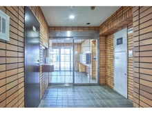 【東京都/三鷹市下連雀】ヴィザージュ三鷹 エントランス