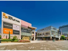 【千葉県/千葉市美浜区若葉】幕張ベイパーク クロスタワー＆レジデンス 三井アウトレットパーク　幕張店（現地より約1,200m）