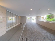 【東京都/目黒区中央町】The目黒四季レジデンス 車寄せ