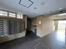 【大阪府/豊中市北条町】ユニライフ緑地公園II エントランス