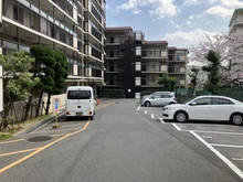【大阪府/池田市緑丘】ユニハイム池田緑ヶ丘 駐車場