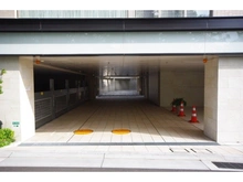 【兵庫県/西宮市北名次町】ローレルコート夙川北名次町 駐車場