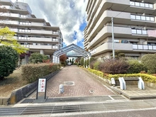 【埼玉県/さいたま市北区日進町】ベルヴィル大宮 B棟 敷地内