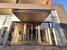 【埼玉県/さいたま市中央区上落合】パークスクエアさいたま新都心　エアーズコート エントランス