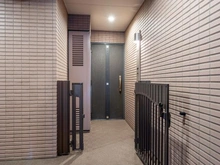 【東京都/立川市曙町】クリオ立川弐番館 ポーチ