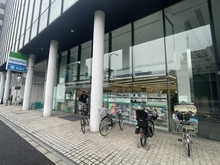 【東京都/港区白金】プランシェード　メイツ白金 ファミリーマート南麻布三丁目店（現地より約140m）