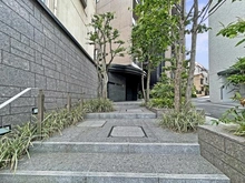 【東京都/文京区本駒込】ザ・パークハウス文京本駒込 アプローチ