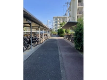 【大阪府/堺市南区新檜尾台】新檜尾台第1次住宅 13号棟 駐輪場