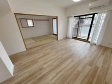 【愛知県/名古屋市昭和区曙町】グランディオス吹上 リビング・ダイニング