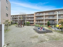 【神奈川県/横浜市港南区大久保】クリオ上大岡西弐番館 敷地内公園