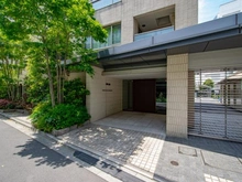 【東京都/新宿区大京町】プラウド四谷大京町 アプローチ