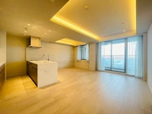 【東京都/新宿区富久町】富久クロスコンフォートタワー リビング・ダイニング