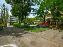 【東京都/新宿区南元町】信濃町ハイム もとまち公園（現地より約190m）：