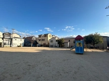 【兵庫県/神戸市灘区大内通】ワコーレ王子公園アクロススクエア 泉通公園（現地より約460m）