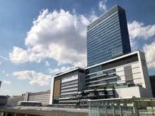 【神奈川県/横浜市神奈川区青木町】ライオンズ横濱マークレジデンス Newman横浜（現地より約1,100m）：