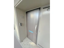 【兵庫県/伊丹市春日丘】伊丹春日丘アーバンコンフォート A棟 玄関