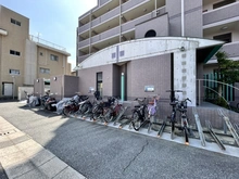 【兵庫県/尼崎市塚口町】クレオ塚口町 駐輪場